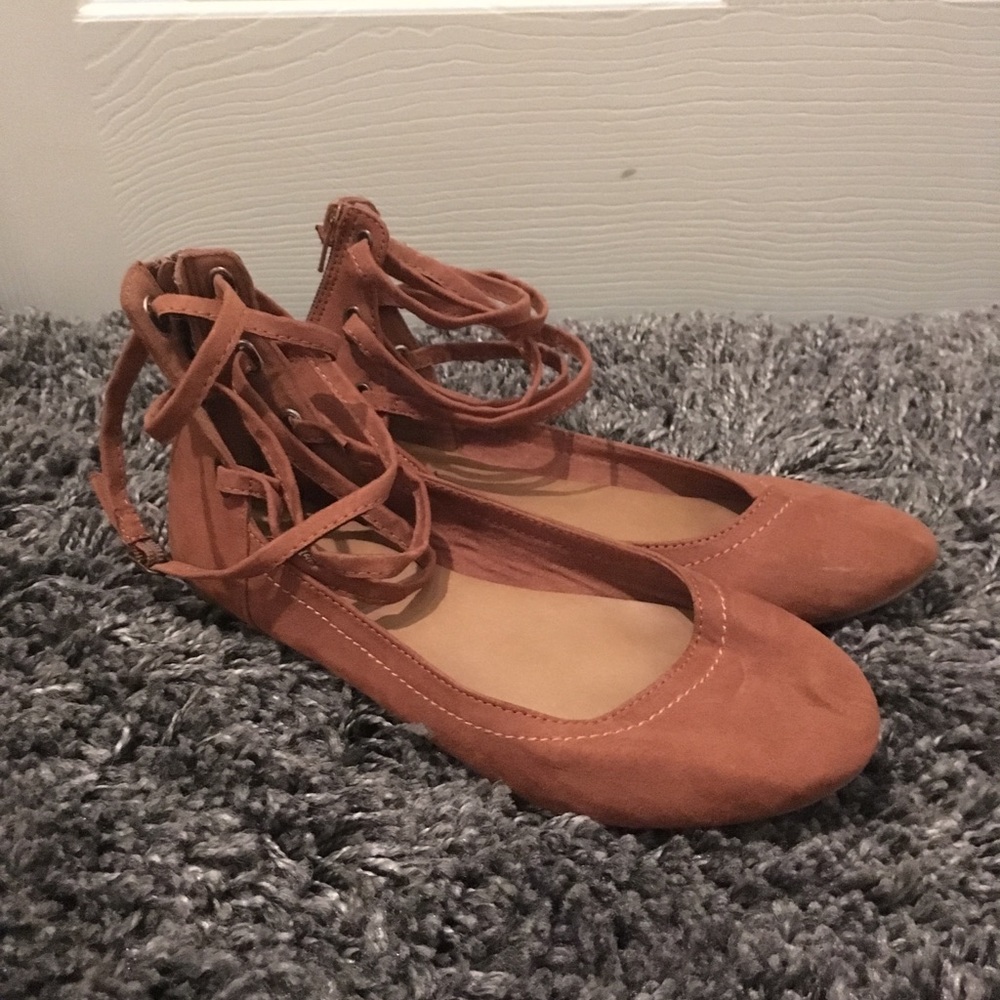 Self esteem footwear flat with straps size 8.5